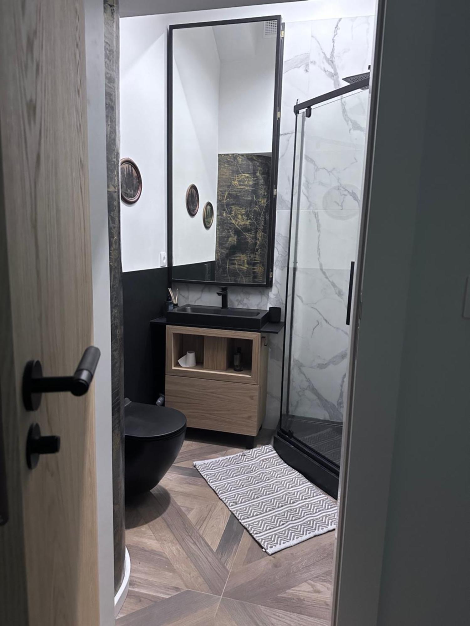 ,wifi ,one Bedroom, Centr